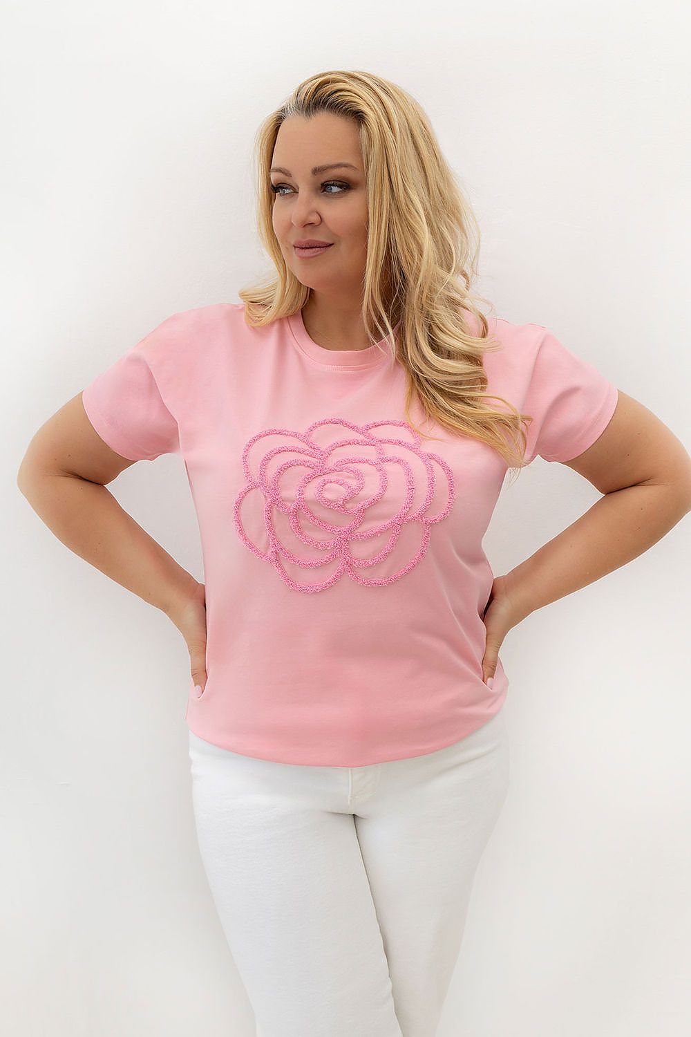 Plus size T-shirt model 230450 Relevance